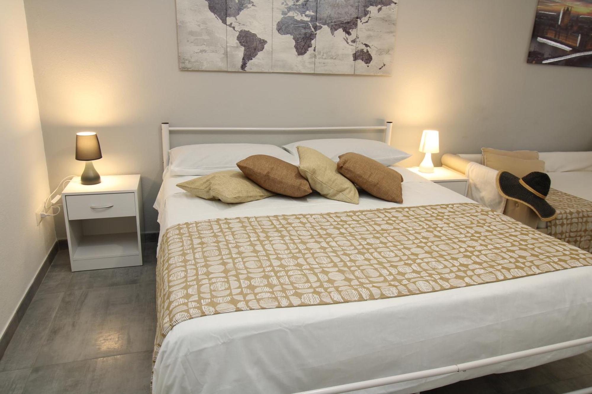 Summer Room- Fronte Spiaggia La Caletta Ngoại thất bức ảnh