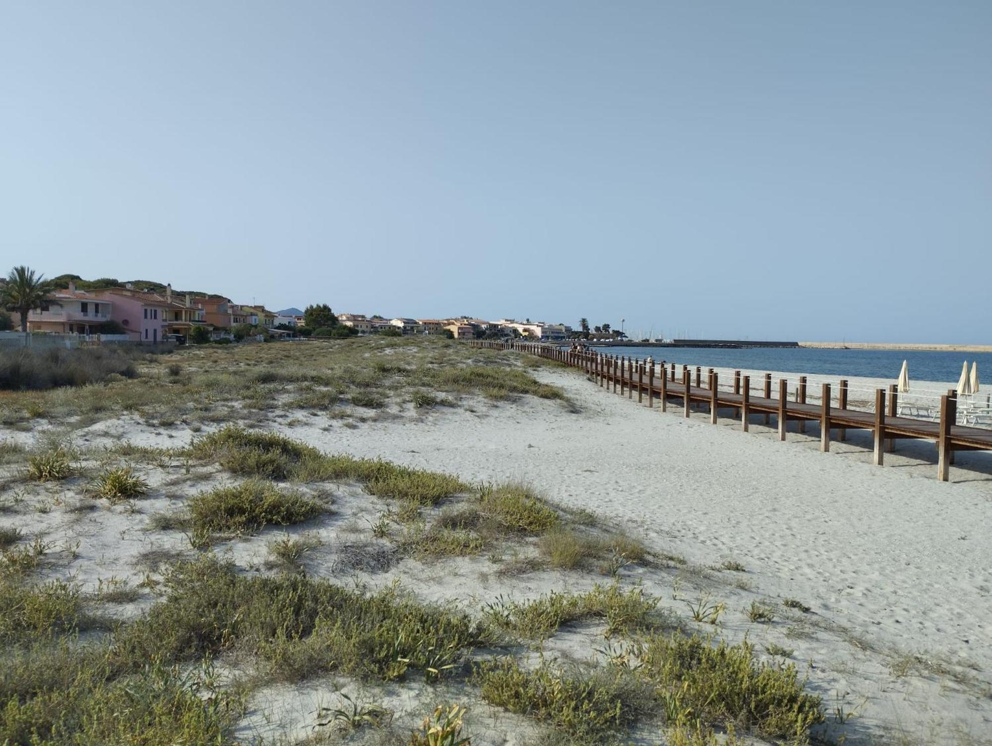 Summer Room- Fronte Spiaggia La Caletta Ngoại thất bức ảnh