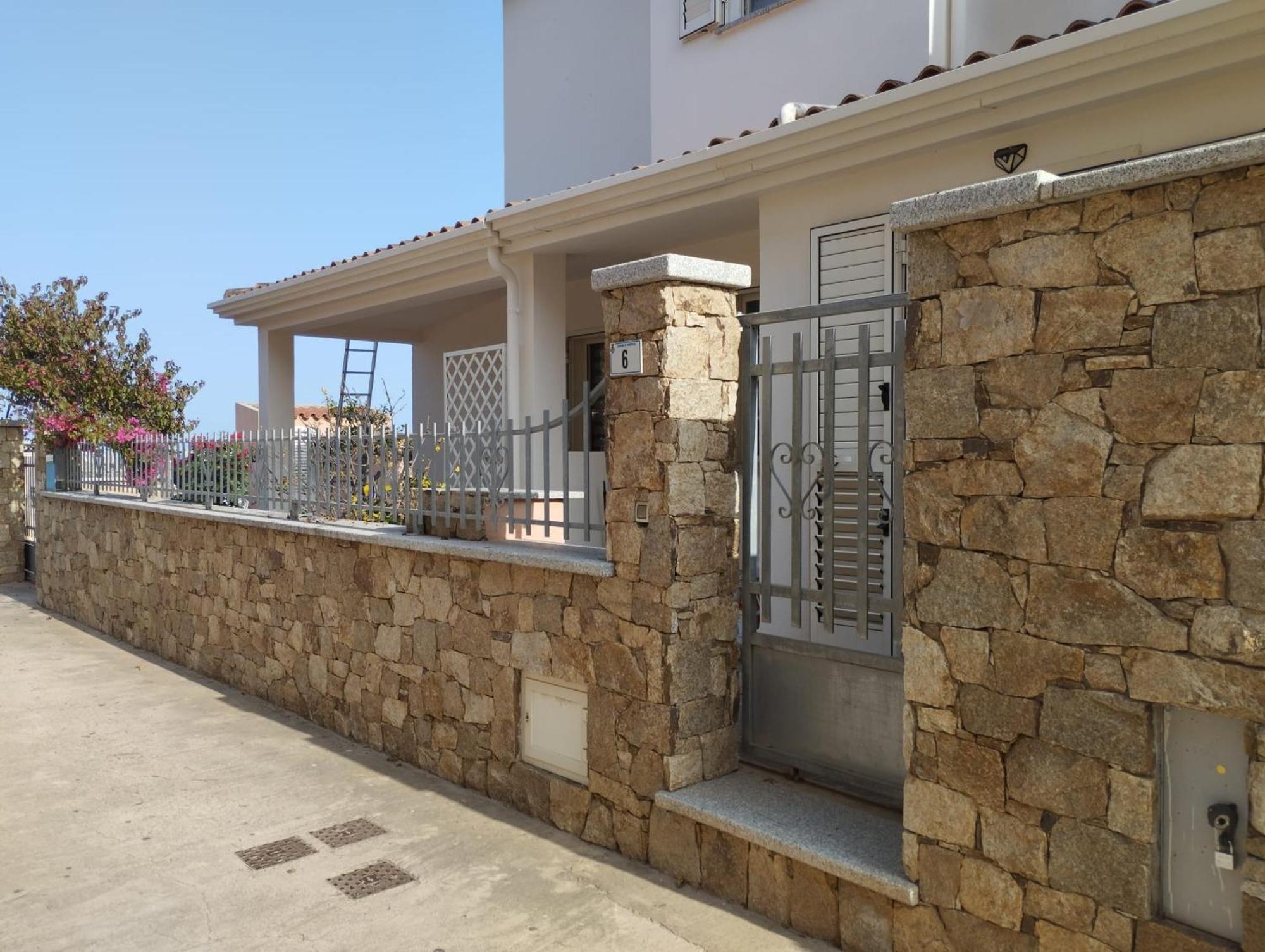 Summer Room- Fronte Spiaggia La Caletta Ngoại thất bức ảnh
